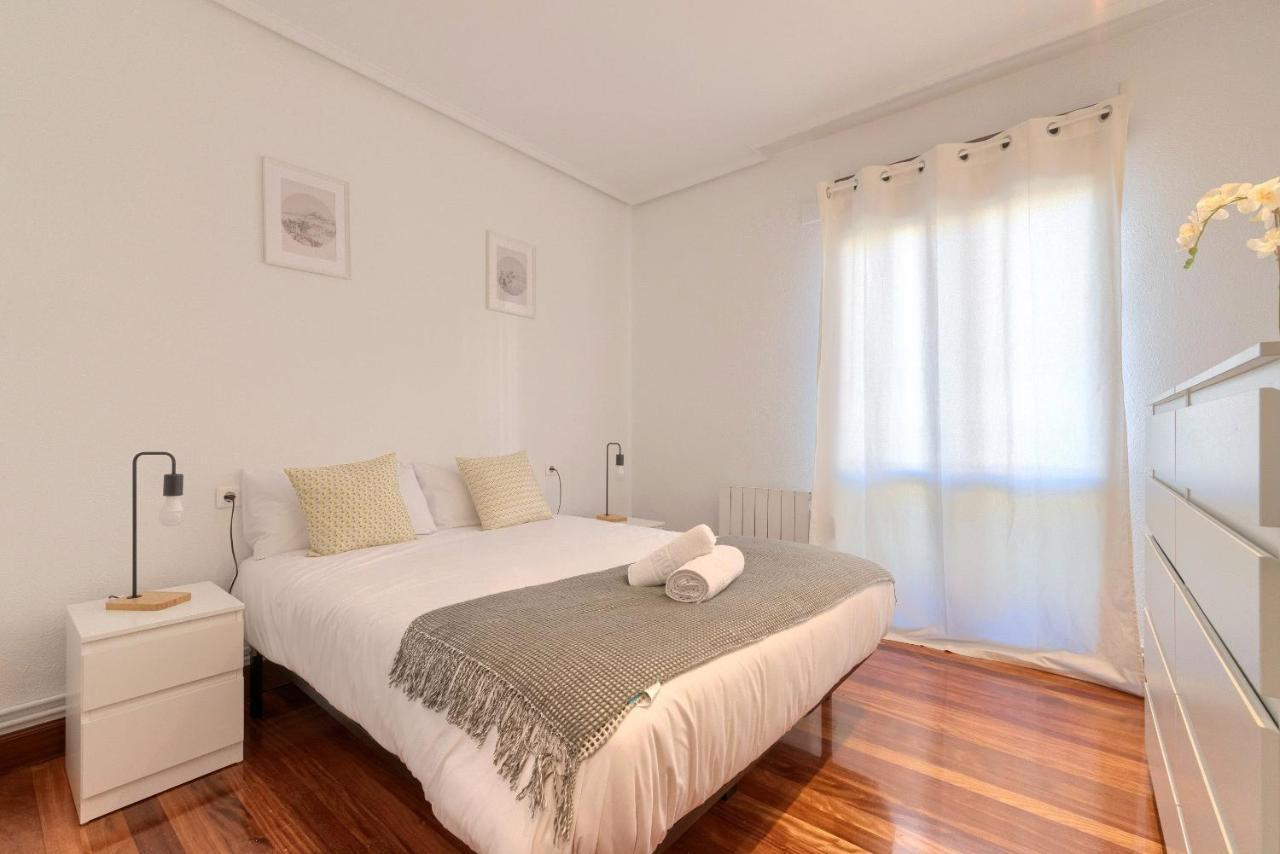 Vivienda Turistica Junto Al Ayuntamiento Leilighet Bilbao Eksteriør bilde