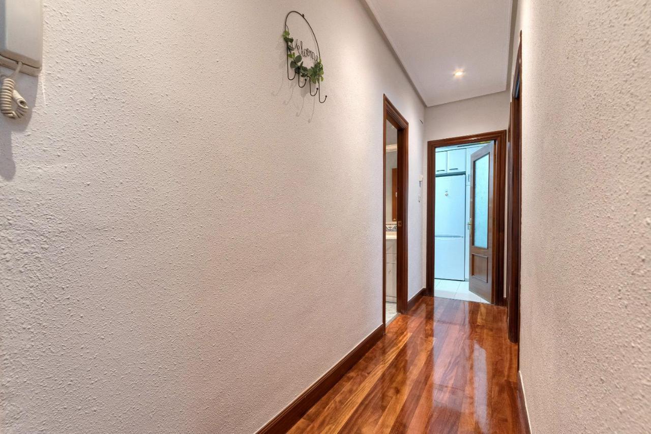 Vivienda Turistica Junto Al Ayuntamiento Leilighet Bilbao Eksteriør bilde